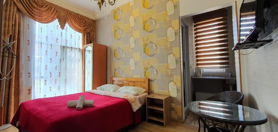 Hotel Dzveli Batumi Habitación foto