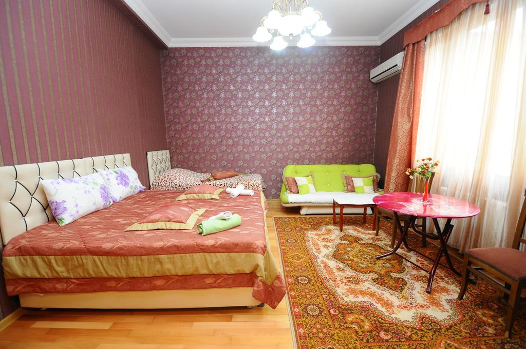 Hotel Dzveli Batumi Habitación foto